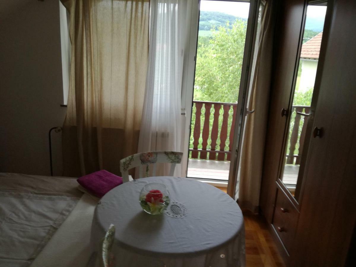 Апартаменты Apartman Jasmin Catrnja Экстерьер фото